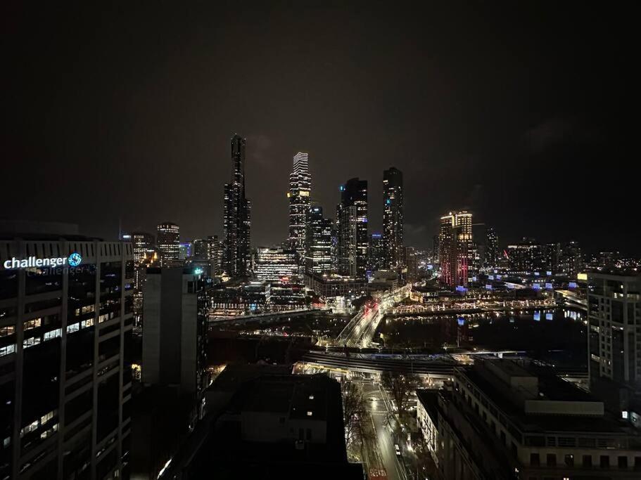 Premium Corporate Studio + Yarra Views Appartement Melbourne Buitenkant foto